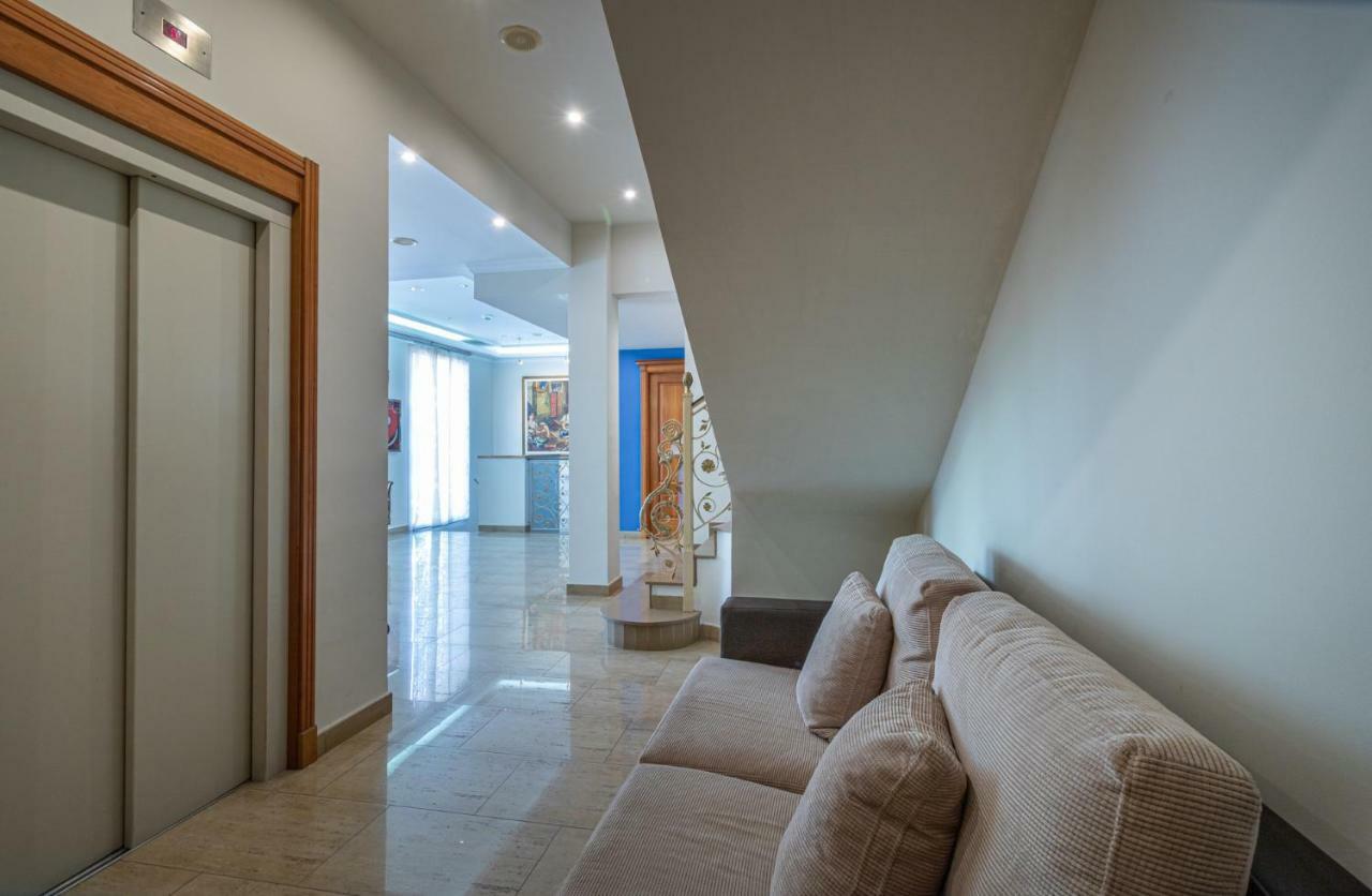 Apartaments Bt Vent De Garbi เอมปูเรียบราบา ภายนอก รูปภาพ