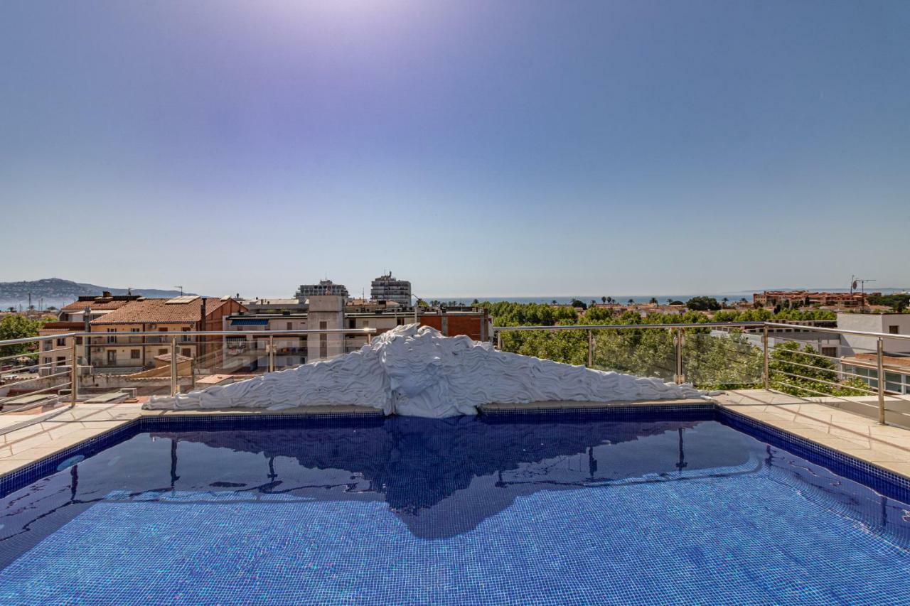 Apartaments Bt Vent De Garbi เอมปูเรียบราบา ภายนอก รูปภาพ