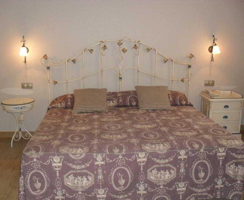 Apartaments Bt Vent De Garbi เอมปูเรียบราบา ภายนอก รูปภาพ